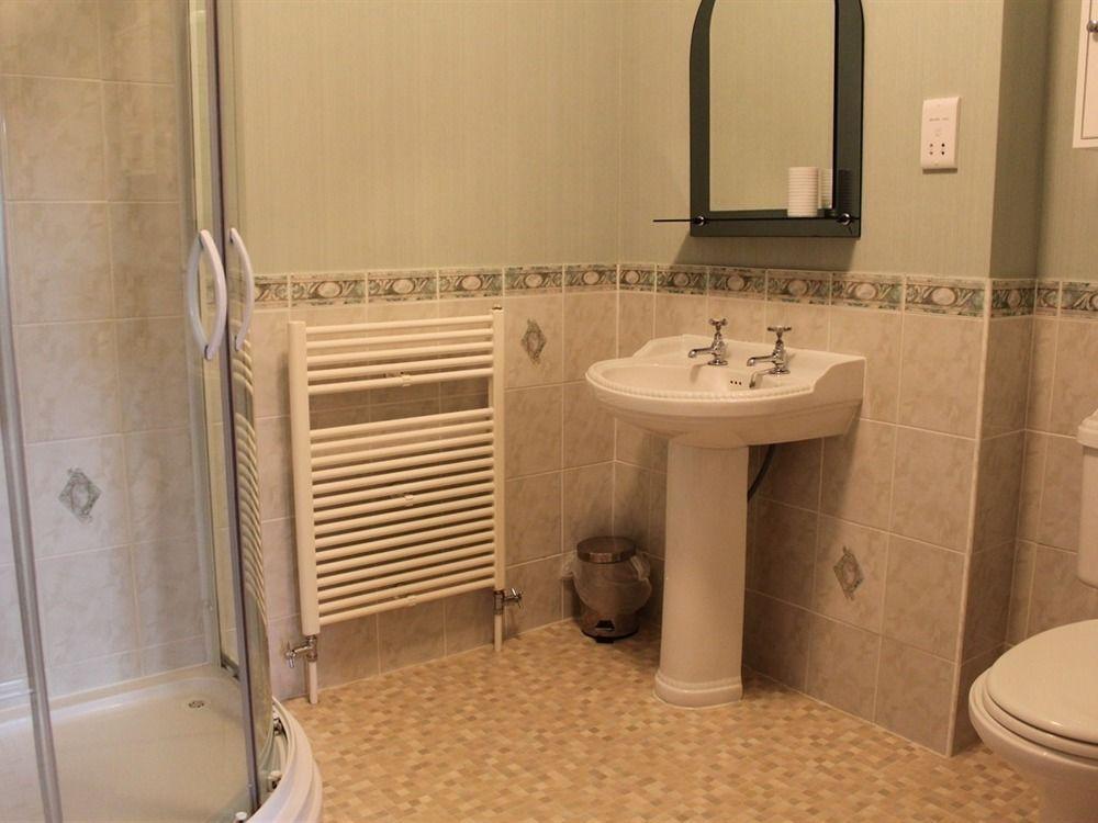 Barton House Bed & Breakfast Matlock  Bagian luar foto