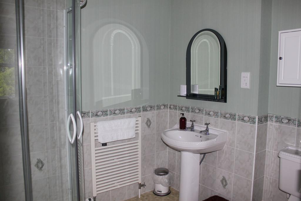 Barton House Bed & Breakfast Matlock  Bagian luar foto